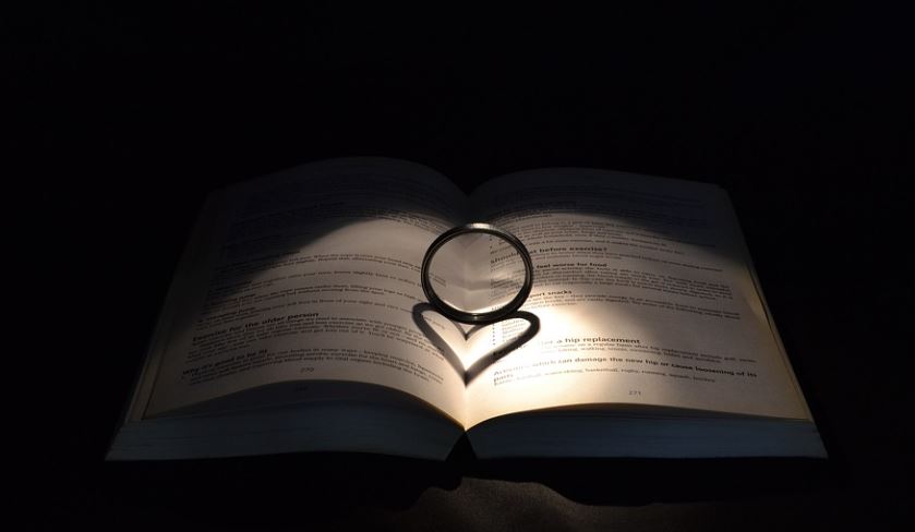 10 Spiritual Meanings of Dreaming of a Black Ring