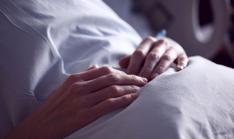 10 Spiritual Meanings of Dreaming of Fainting