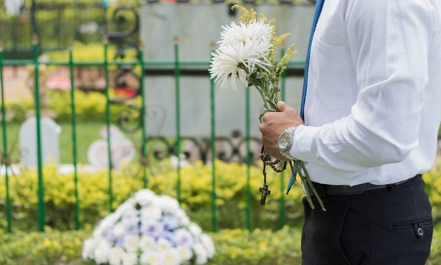 14 Spiritual Meanings of Dreaming of Death