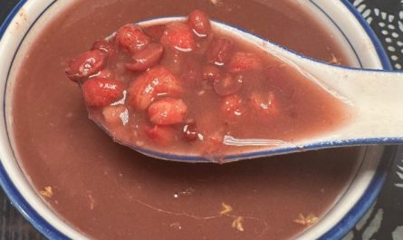 reaming of Eating Red Bean Porridge