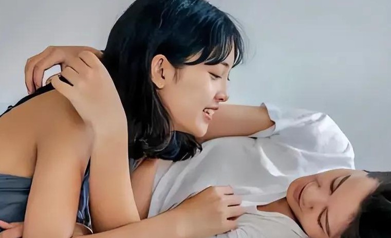 Dreaming of Pre marital Pregnancy