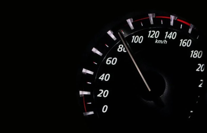 21 Spiritual Meanings of Dreaming of car accelerating suddenly