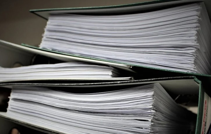 25 Spiritual Meanings of Dreaming of Archives