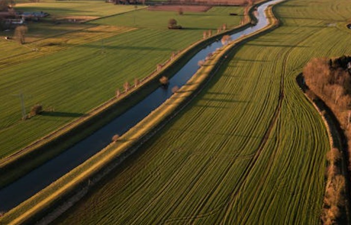 19 Spiritual Meanings of Dreaming of Farmland