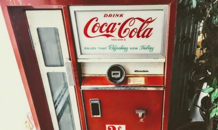 20 Spiritual Meanings of Dreaming of a Vending Machine
