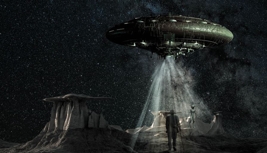 15 Spiritual Meanings of Dreaming of a Spaceship