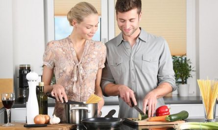 13 Spiritual Meanings of Dreaming of Cooking