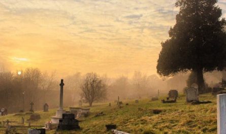 13 Spiritual Meanings of Dreaming of a Grave