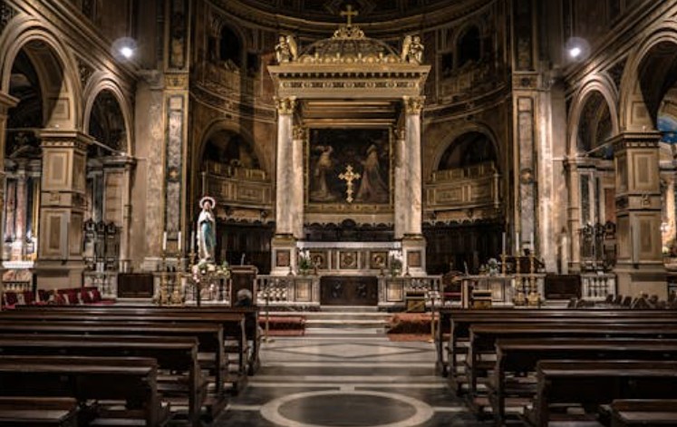 20 Spiritual Meanings of Dreaming of Going to Church