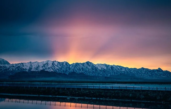 22 Spiritual Meanings of Dreaming of the Sun Rising