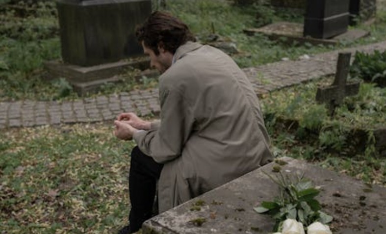 9 Spiritual Meanings of Dreaming of an acquaintance dying in an accident