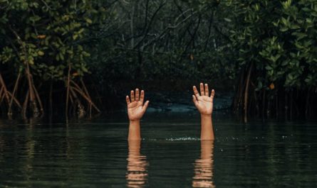 8 Spiritual Meanings of Dreaming of stranger holding a funeral