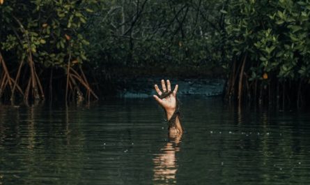 11 Spiritual Meanings of Dreaming of Killing Relatives