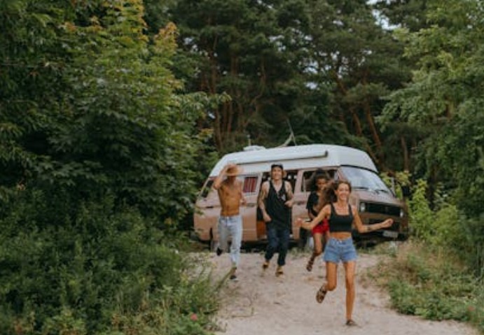 9 Spiritual Meanings of Dreaming of a Friend's Car Accident