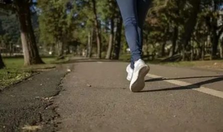 8 Spiritual Meanings of Dreaming of Walking