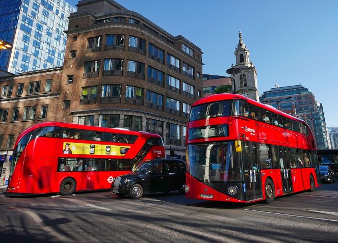 5 Spiritual Meanings of Dreaming about bus accident