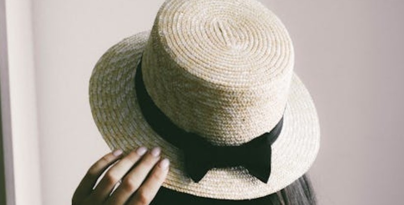 17 Spiritual Meanings of Dreaming of Wearing a Hat