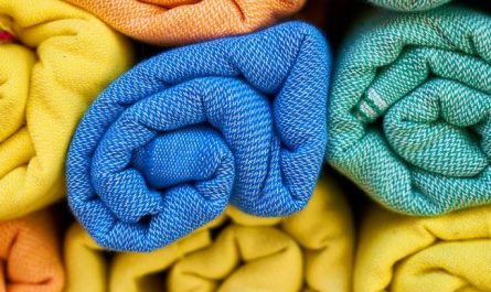 6 Spiritual Meanings of Dreaming of Buying Towels