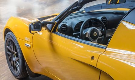 6 Spiritual Meanings of Dreaming of Turning Off the Engine