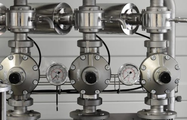 9 Spiritual Meanings of Dreaming About a Gas Leak