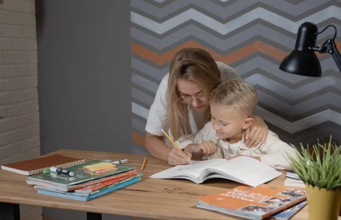 15 Spiritual Meanings of Dreaming About Becoming a Teacher