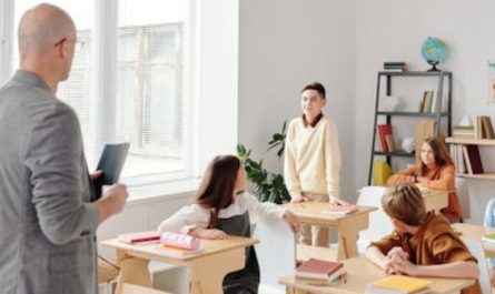 15 Spiritual Meanings of Dreaming About Being Scolded by a Teacher