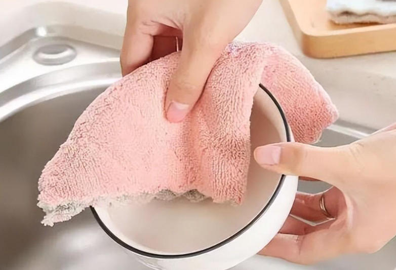 9 Spiritual Meanings of Dreaming About Washing Dishes