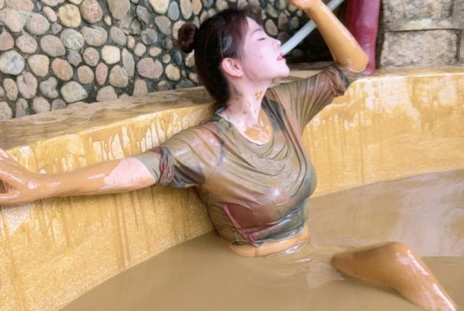 9 Spiritual Meanings of Dreaming About Taking a Bath