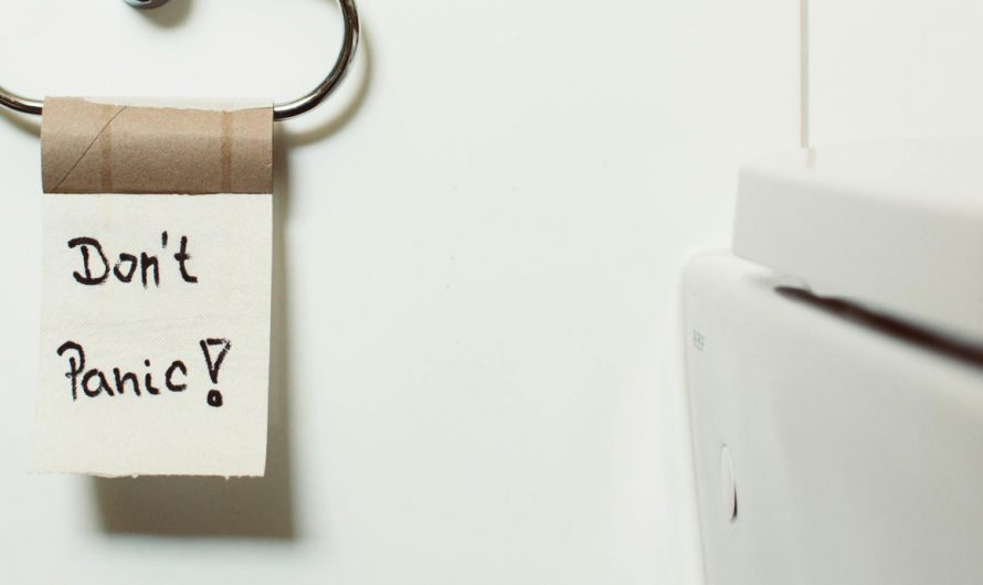 9 Symbolic Meanings of Dreaming About a Clogged Toilet