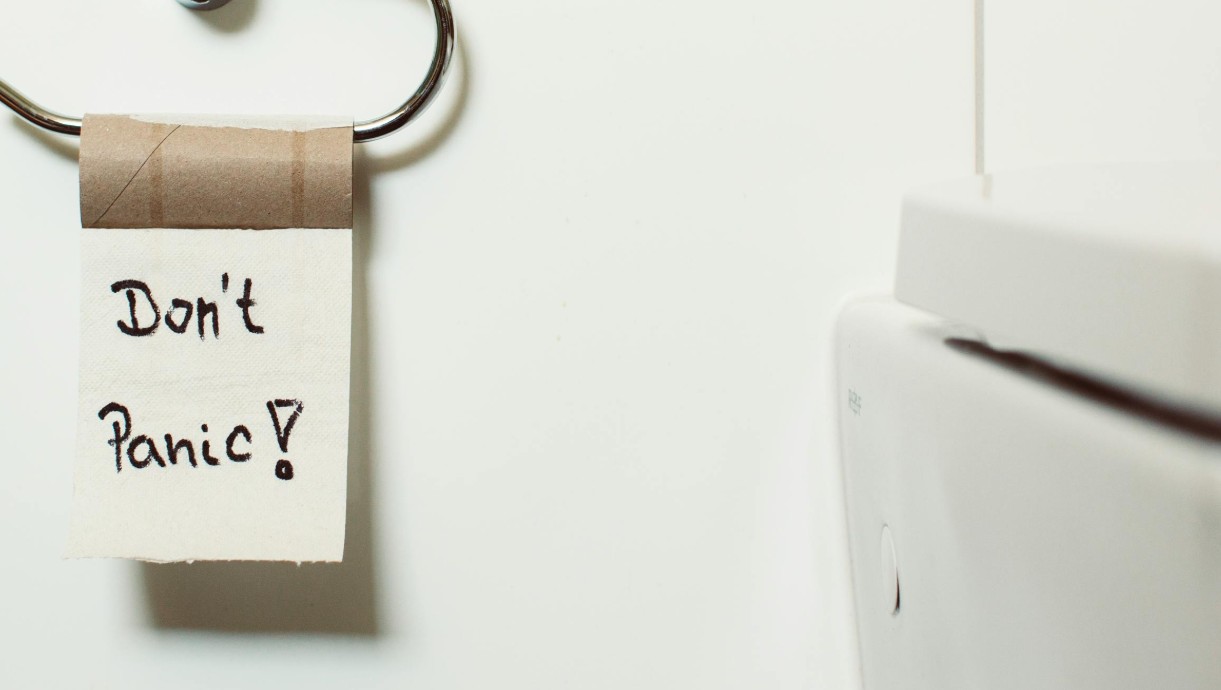 9 Symbolic Meanings of Dreaming About a Clogged Toilet