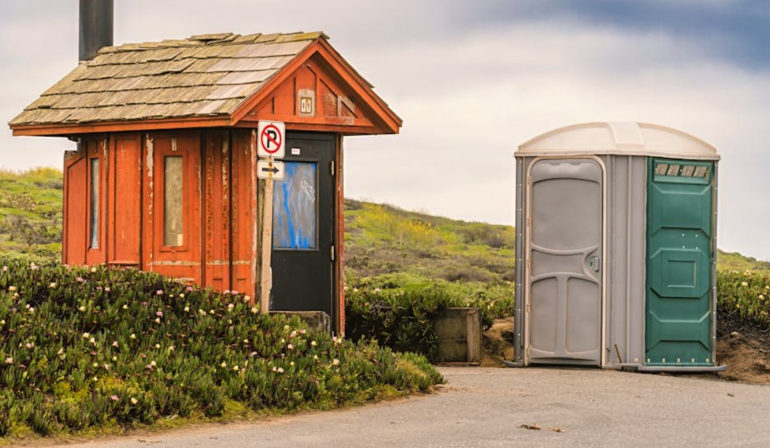 9 Symbolic Meanings of Dreaming of Falling into a Toilet