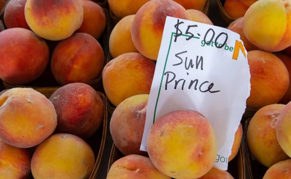 9 Spiritual Meanings of Dreaming About Buying Peaches