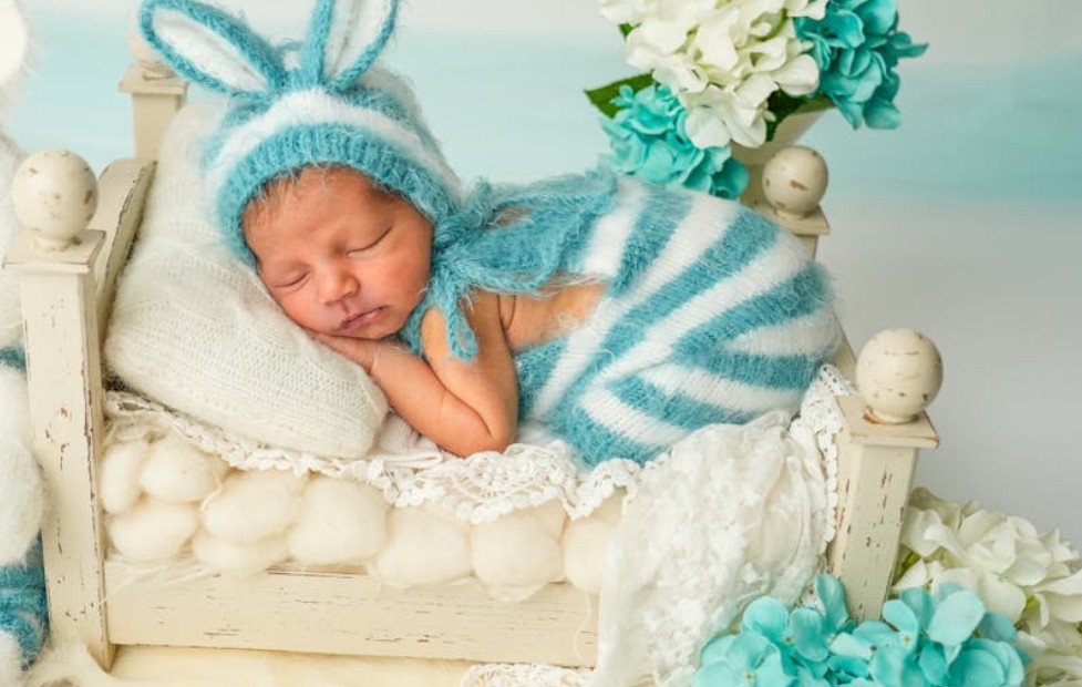 9 Spiritual Meanings of Dreaming of Carrying a Baby
