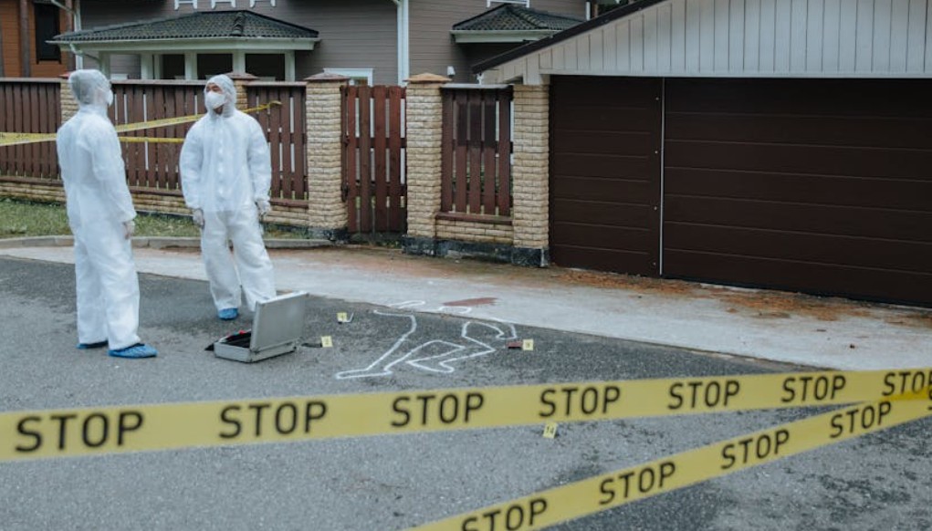 10 Spiritual Meanings of Dreaming About Witnessing Murder
