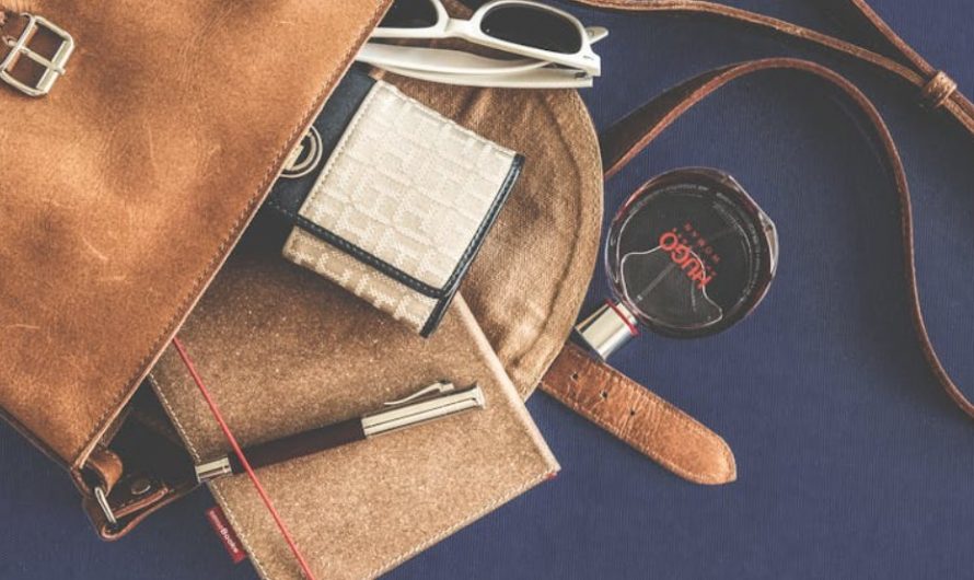 5 Spiritual Meanings of Dreaming of Leaving a Bag