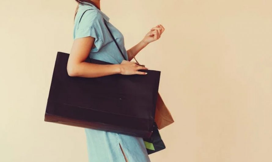 9 Spiritual Meanings of Dreaming About Buying a Handbag