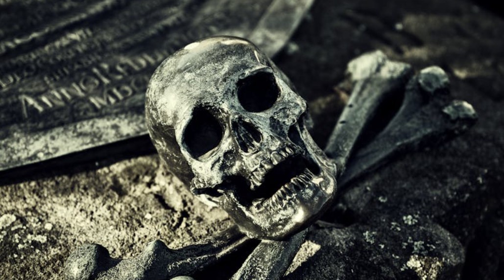 9 Spiritual Meanings of Dreaming of Your Deceased Father's Second Death