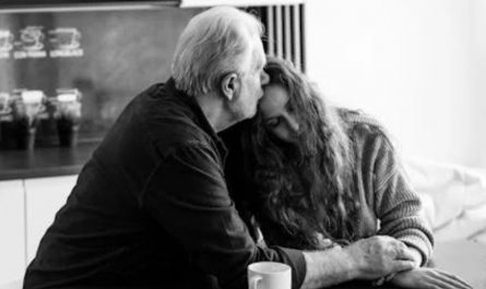 9 Spiritual Meanings of Dreaming of Your Deceased Father's Resurrection