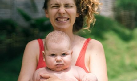 9 Spiritual Meanings of Dreaming of Carrying Your Mother