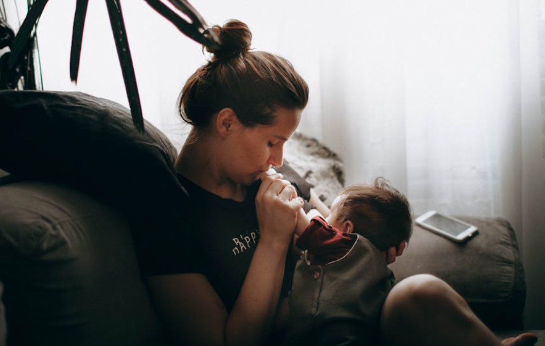 9 Spiritual Meanings of Dreaming of an Injured Mother
