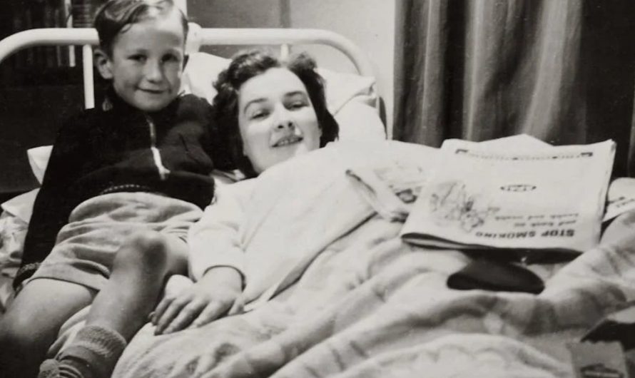 9 Spiritual Meanings of Dreaming of Your Mother’s Death