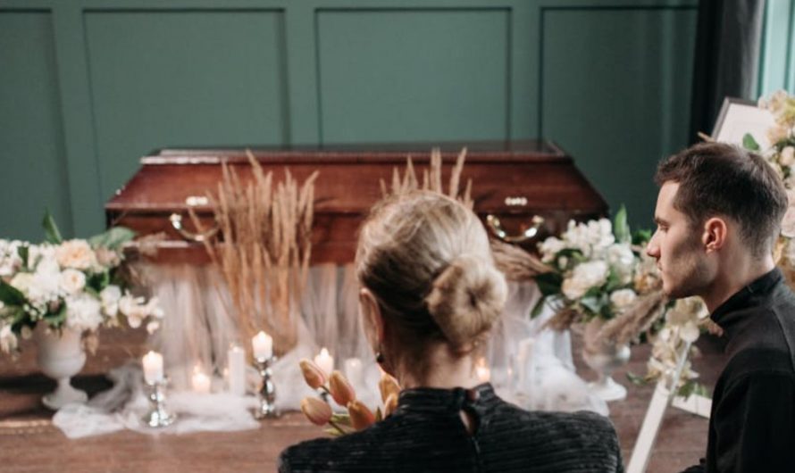 9 Spiritual Meanings of Dreaming About Your Mother’s Death