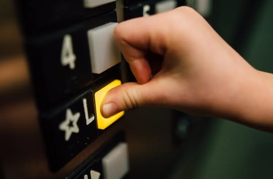 10 Spiritual Meanings of Dreaming about Elevators