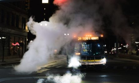 9 Symbolic Meanings of Dreaming of a Burning Bus