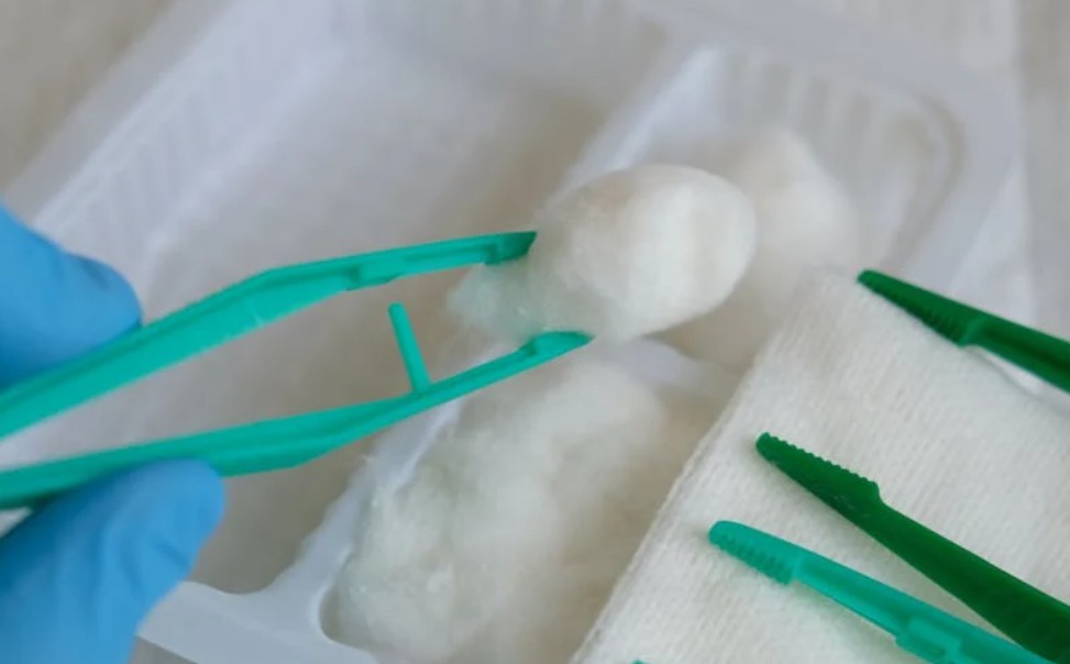 9 Symbolic Meanings of Dreaming about Sanitary Napkins