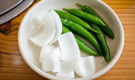 9 Symbolic Meanings of Dreaming About Side Dishes