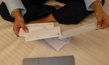 9 Interpretations of Dreaming of a Check