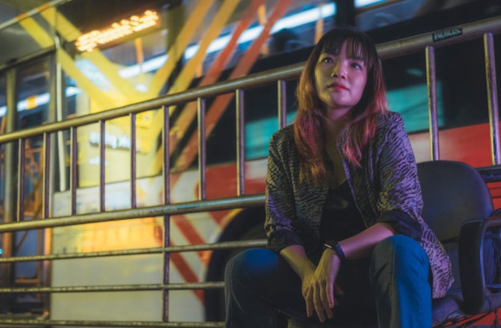 9 Interpretations of Dreaming of Sitting on a Bus