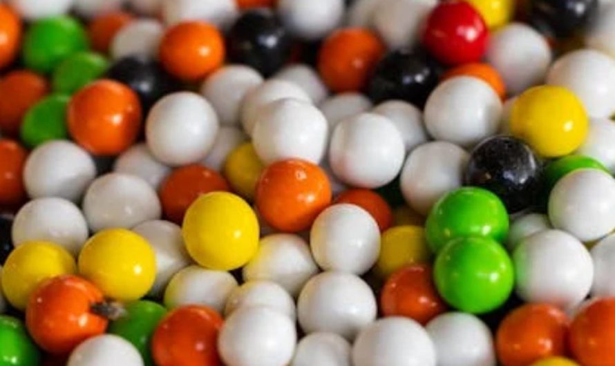 9 Interpretations of Dreaming of Swallowing Chewing Gum