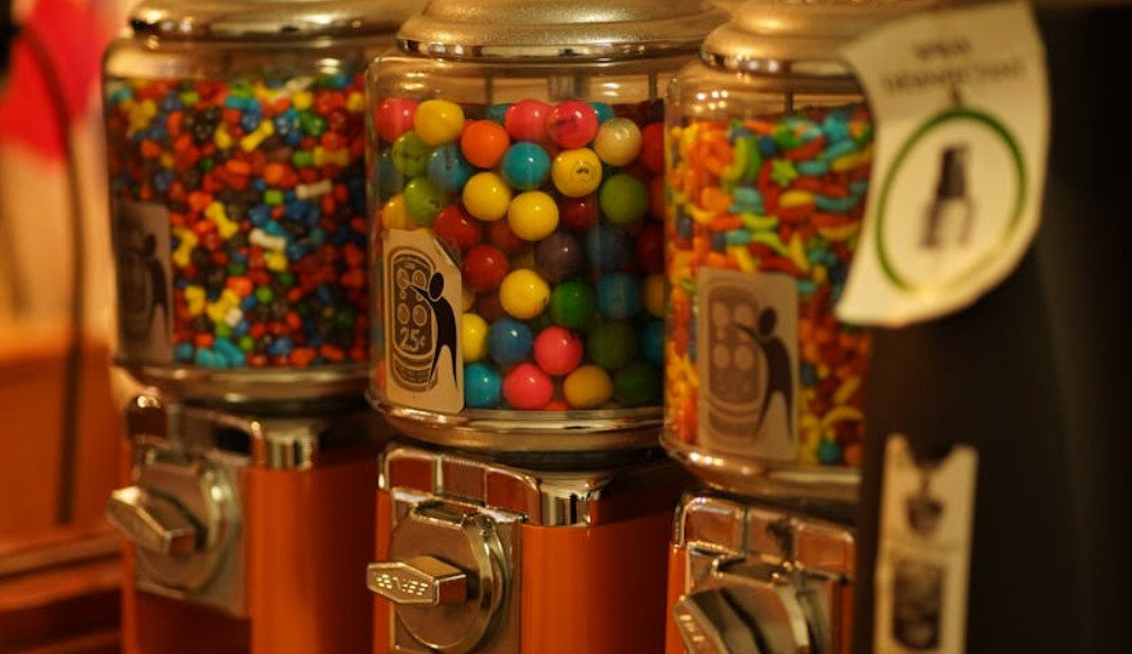 8 Interpretations of Dreaming of Your Mouth Full of Chewing Gum